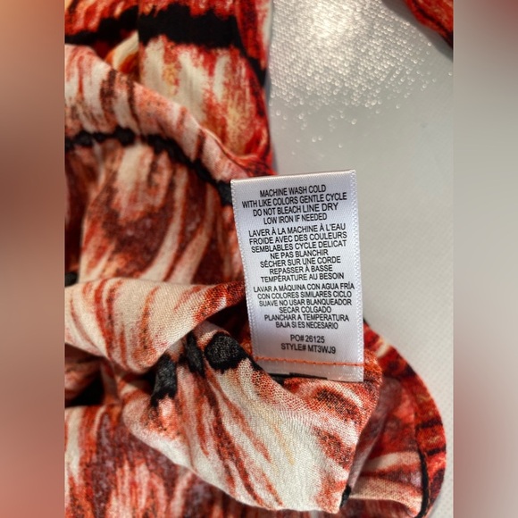 NEW Size XL Women's Bobeau Smocked Long Sleeve Blouse Orange Ikat - Picture 6 of 9